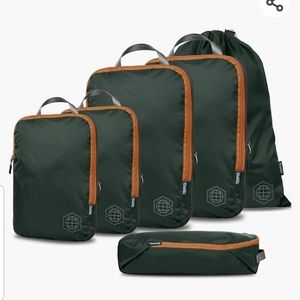 NWT Tripped Travel Gear Packing Cubes Compression Bags